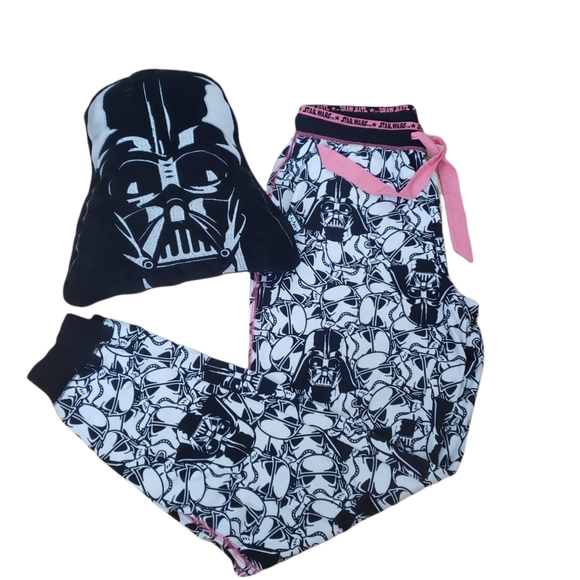 COPY - Star Wars pillow and pajama pant set. - Picture 1 of 10